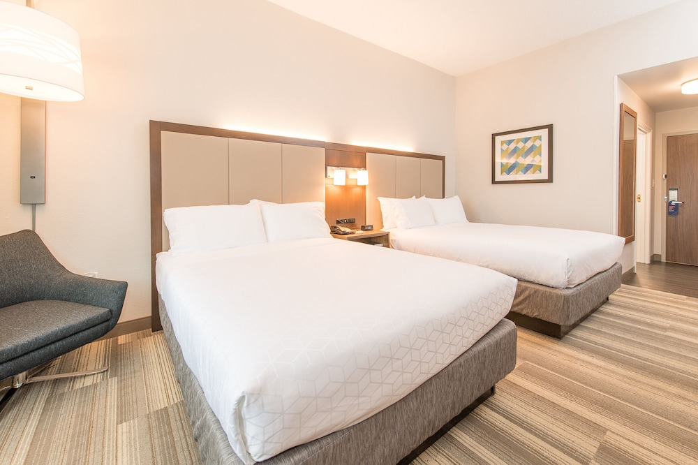 holiday inn express and suites columbia i 26 harbison blvd