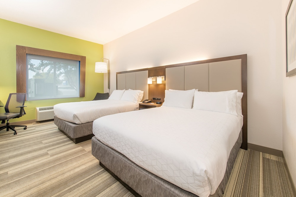 holiday inn express and suites columbia i 26 harbison blvd