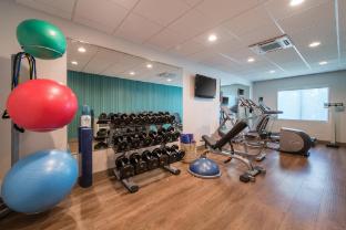 holiday inn express and suites columbia i 26 harbison blvd