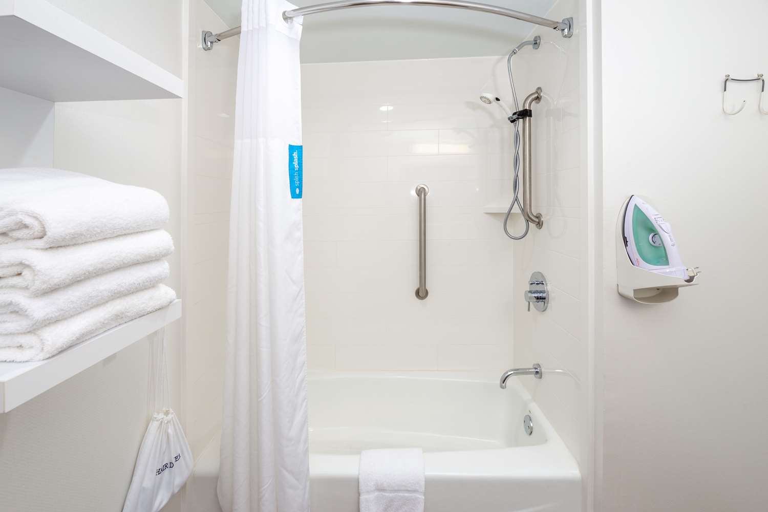 hampton inn columbia i 26 harbison blvd