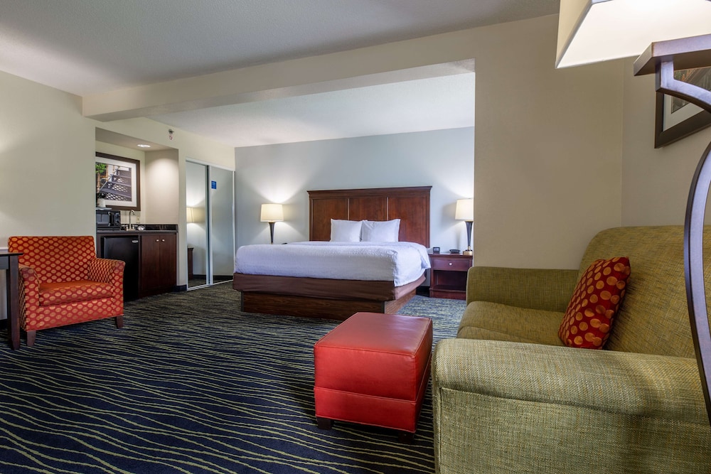 hampton inn columbia i 26 harbison blvd