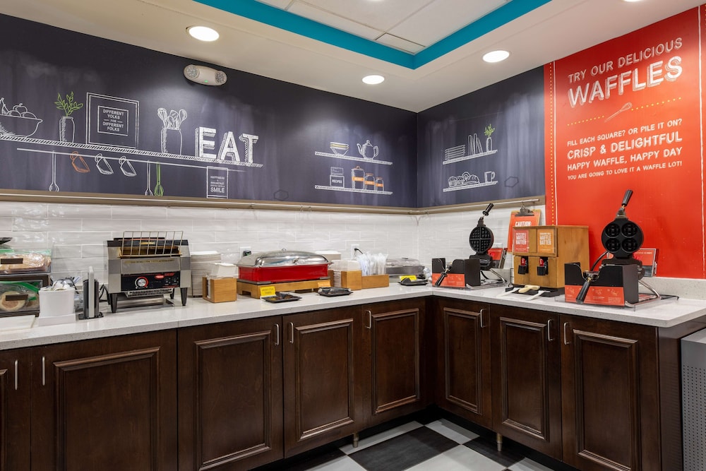hampton inn columbia i 26 harbison blvd
