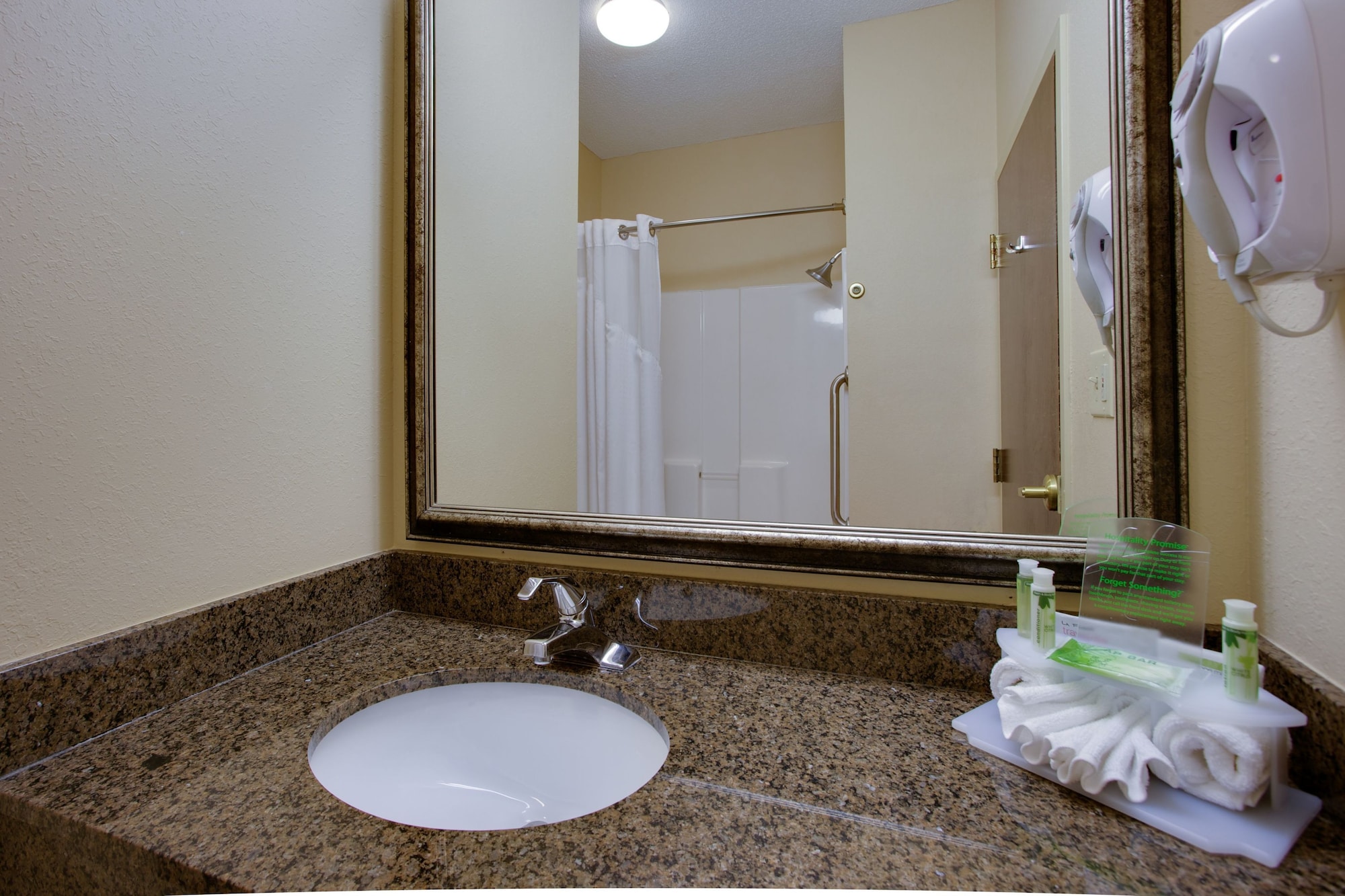 holiday inn express and suites columbia i 20 clemson road