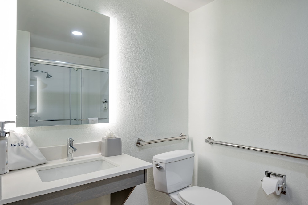 holiday inn express and suites columbia i 20 clemson road