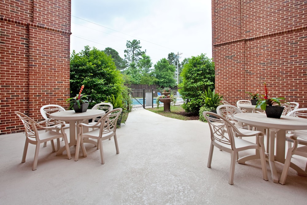 holiday inn express and suites columbia i 20 clemson road