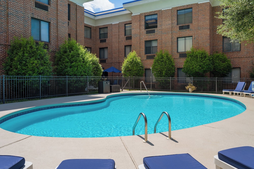 holiday inn express and suites columbia i 20 clemson road