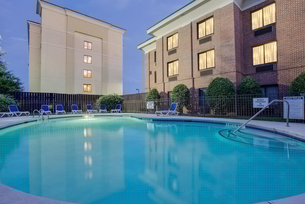 holiday inn express and suites columbia i 20 clemson road
