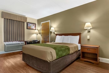 econo lodge inn and suites