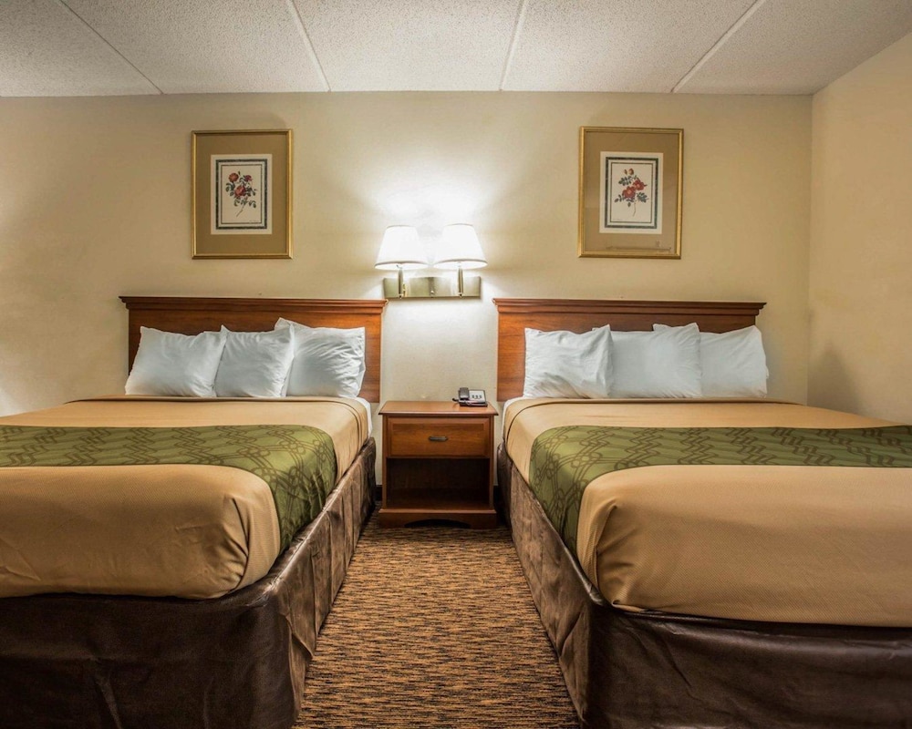 econo lodge inn and suites