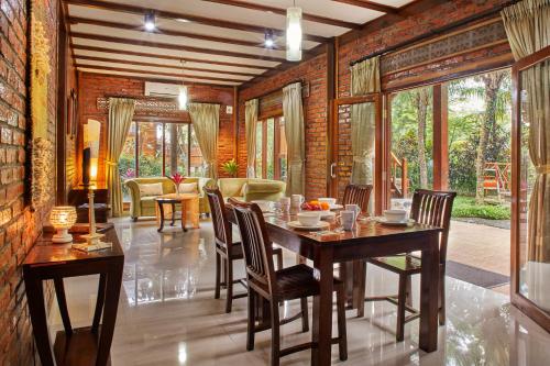 jambuluwuk convention hall and resort puncak