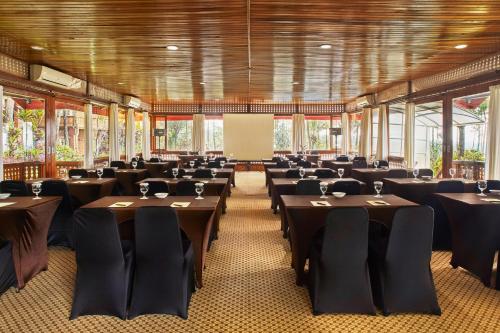 jambuluwuk convention hall and resort puncak