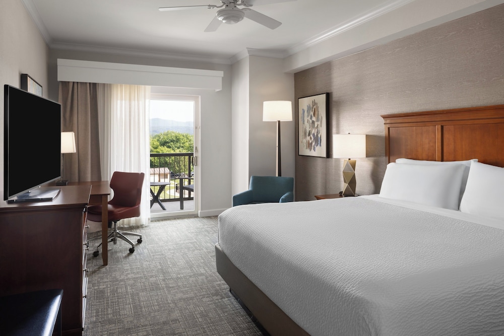 holiday inn resort lake george adirondack area by ihg