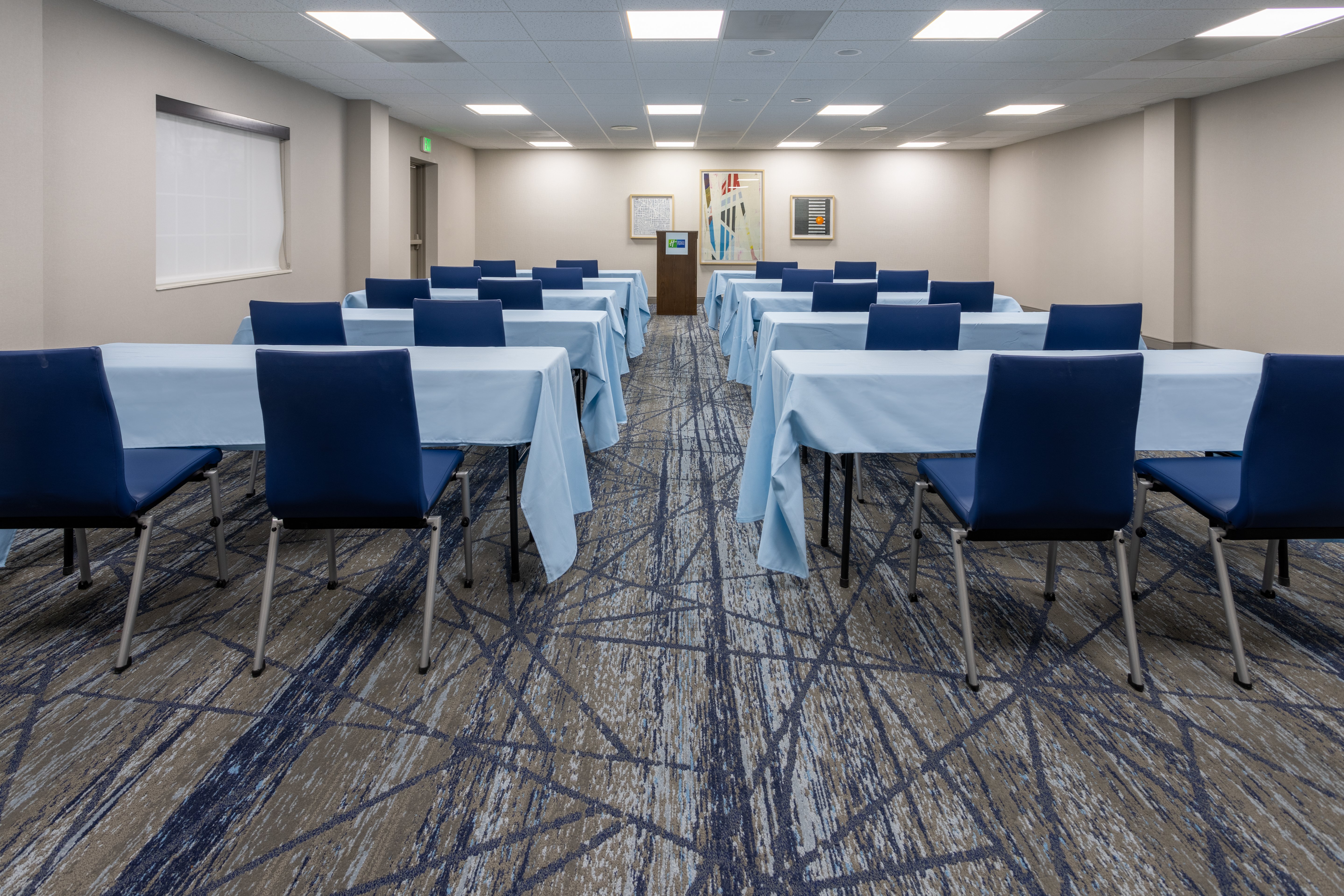 holiday inn express and suites center township by ihg