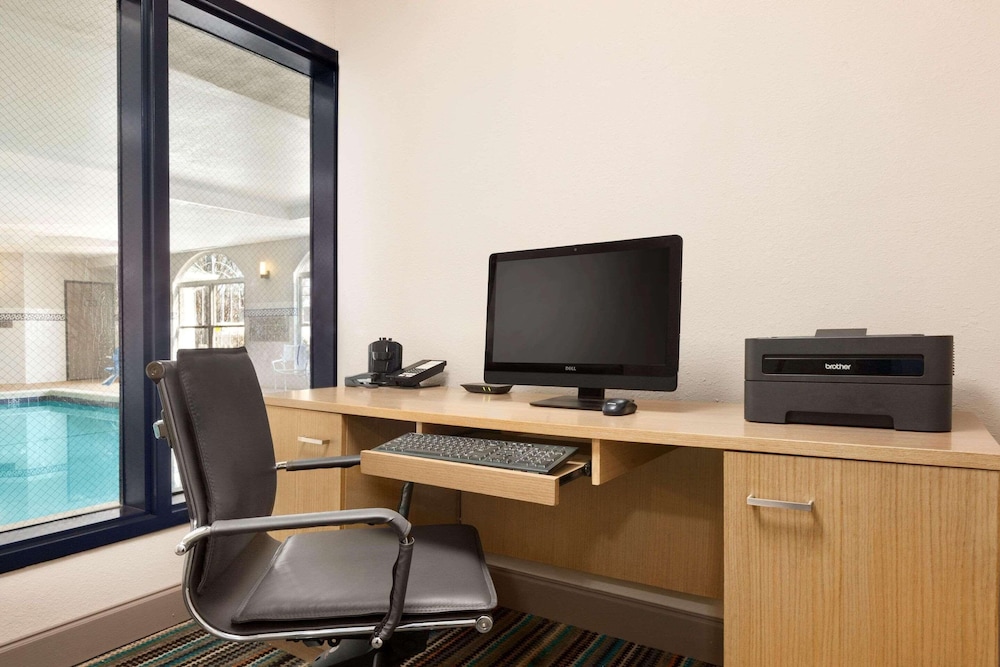 country inn and suites by radisson dalton ga