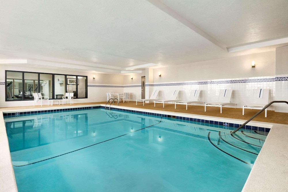 country inn and suites by radisson dalton ga