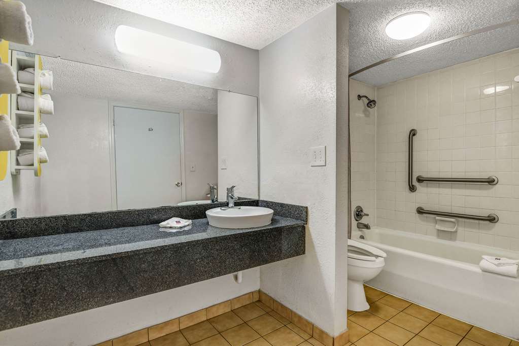 motel 6 calhoun ga