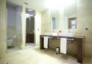 hotel and winery senorio de nevada