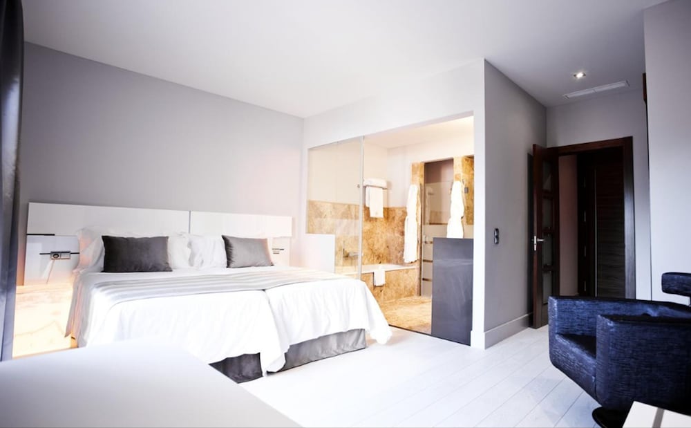 hotel and winery senorio de nevada