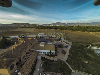 Hotel & Winery Señorío De Nevada,,4 star