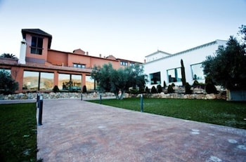 Hotel & Winery Señorío De Nevada,,4 star