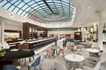 Hilton Long Island/Huntington,Long Island City>>Long Island,4 star