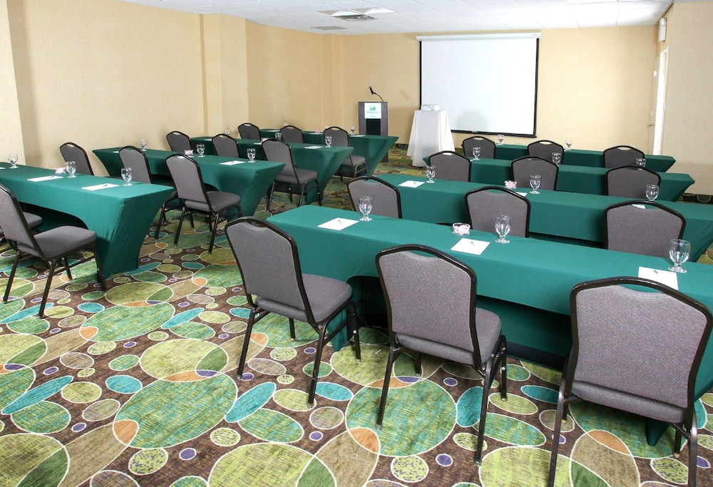holiday inn westbury long island by ihg