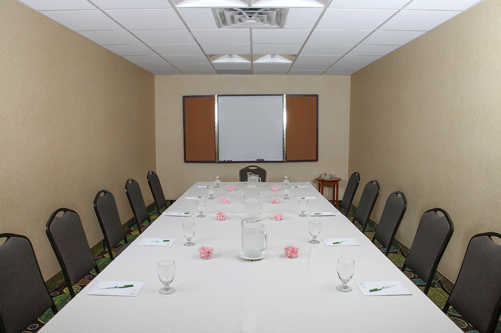 holiday inn westbury long island by ihg