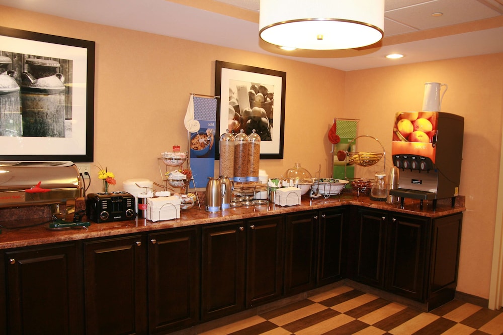 hampton inn long island commack
