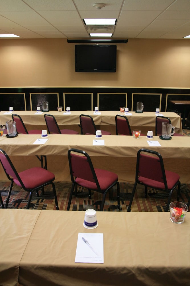 hampton inn long island commack