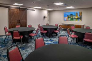 hampton inn long island commack
