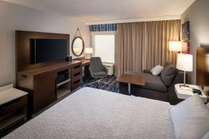 hampton inn long island commack