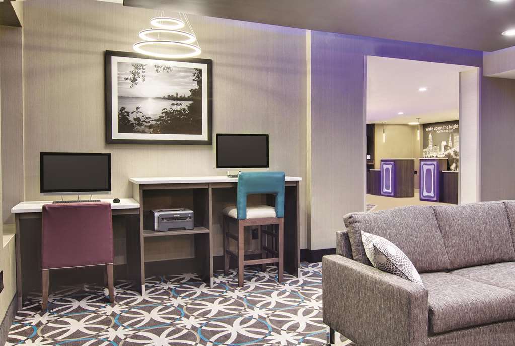 la quinta inn and suites by wyndham cleveland airport west