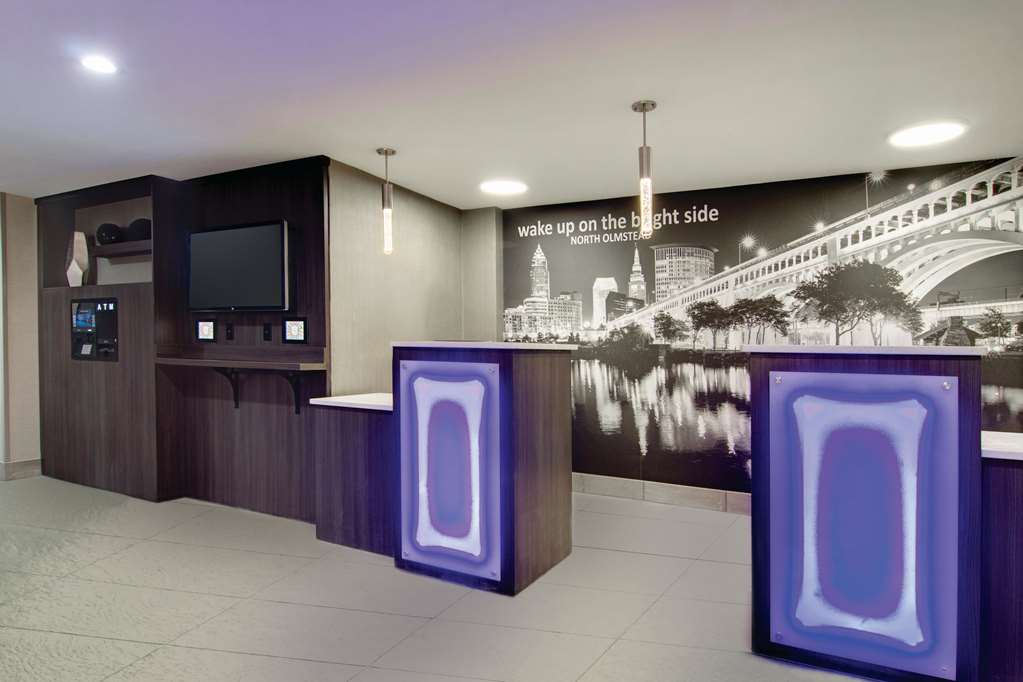 la quinta inn and suites by wyndham cleveland airport west