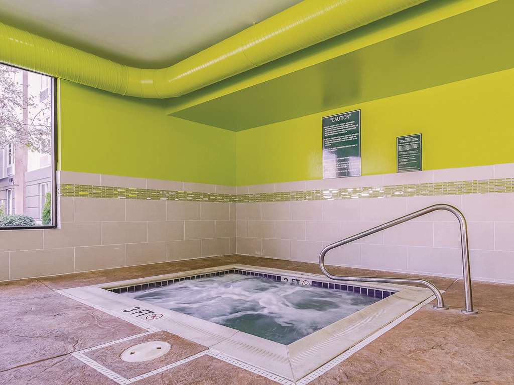 la quinta inn and suites by wyndham cleveland airport west