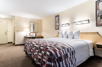 red roof inn cleveland airport middleburg heights