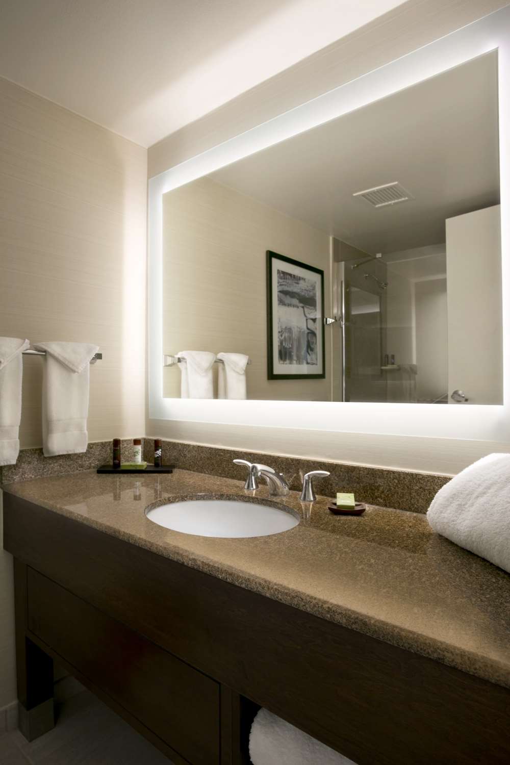 embassy suites by hilton cleveland beachwood