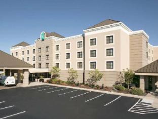 embassy suites by hilton cleveland beachwood