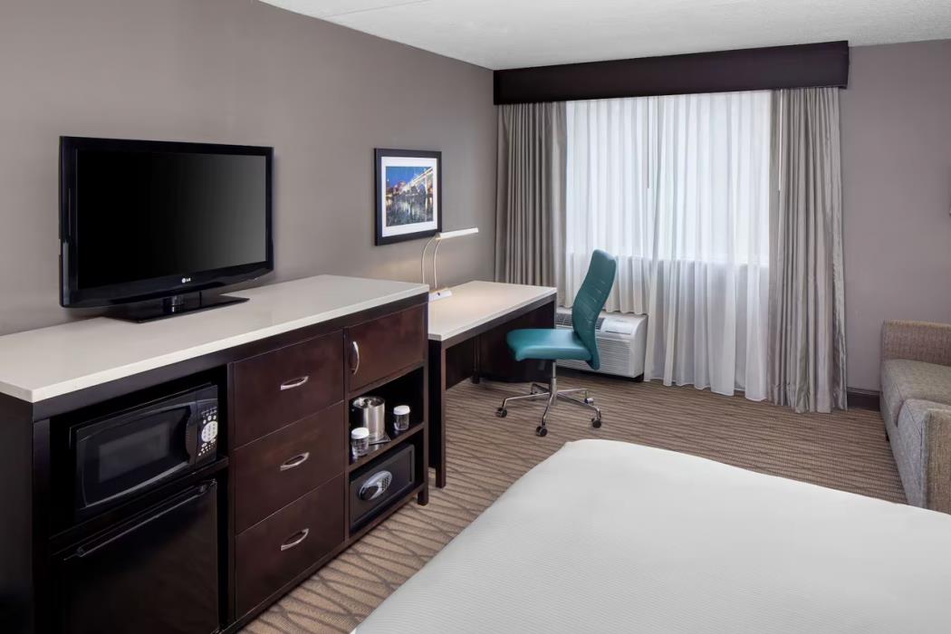 wyndham garden westlake