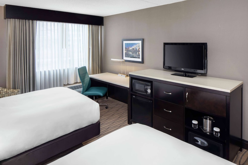 wyndham garden westlake