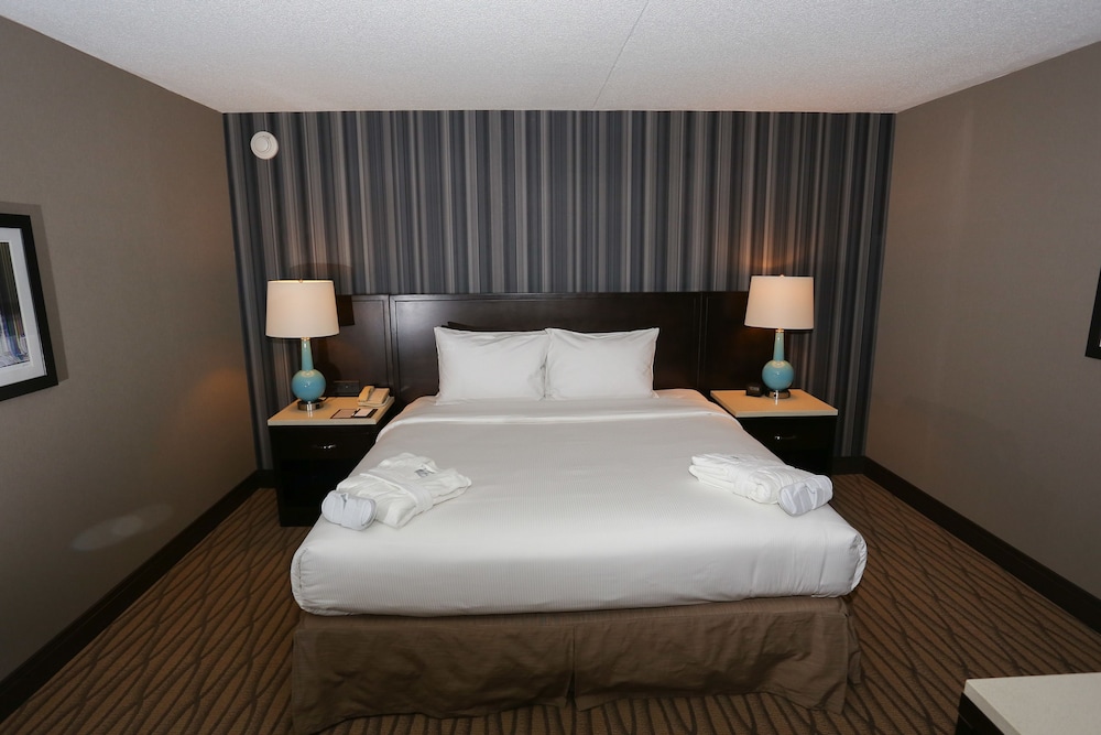 wyndham garden westlake