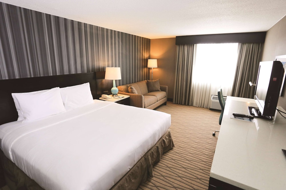 wyndham garden westlake