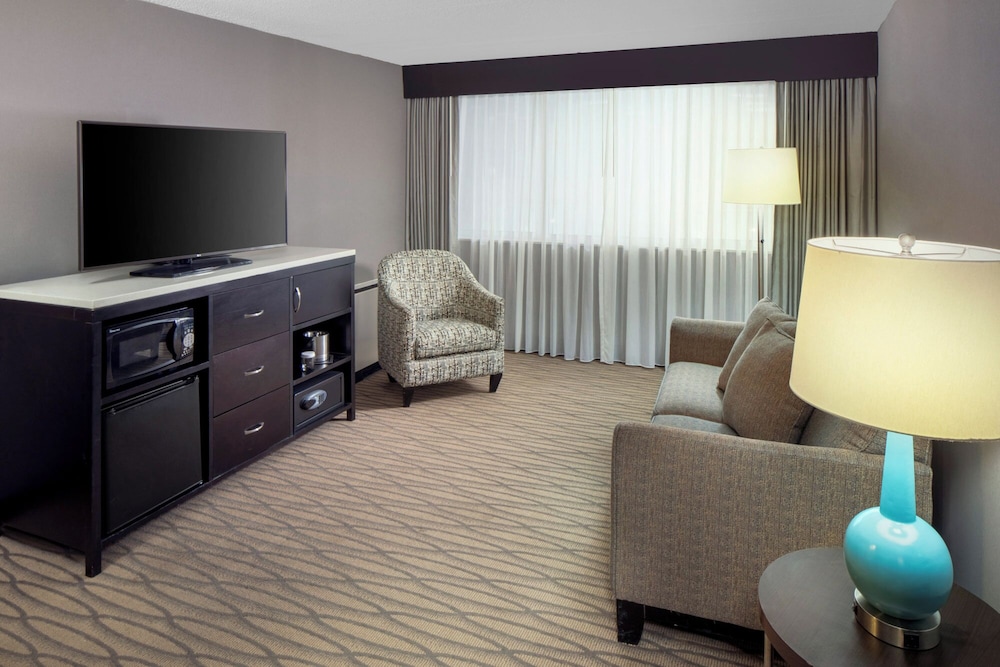 wyndham garden westlake