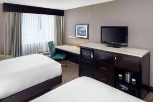 wyndham garden westlake