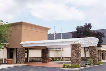 wyndham garden westlake
