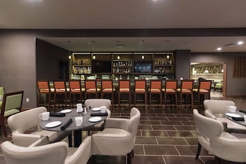 wyndham garden westlake