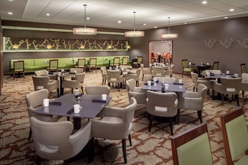 wyndham garden westlake