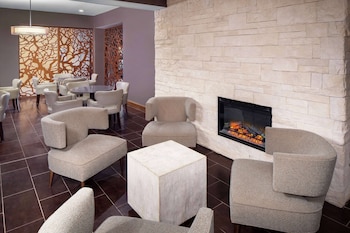 wyndham garden westlake