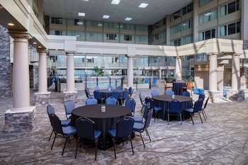 wyndham garden westlake