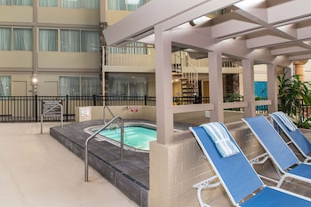 wyndham garden westlake