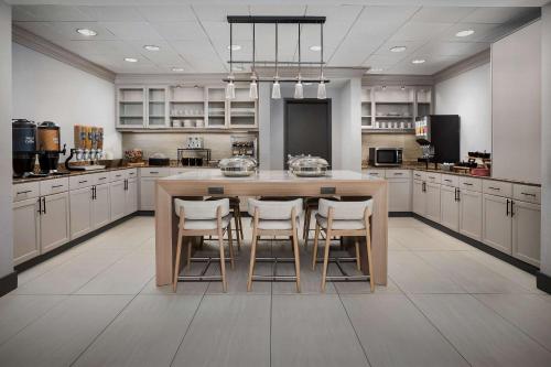 homewood suites by hilton cleveland solon